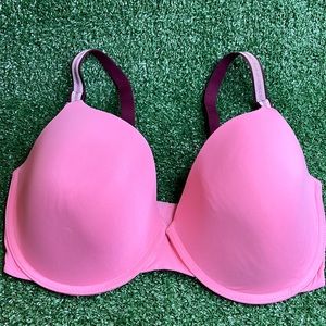 Victoria’s Secret t-shirt lightly lined demi bra size 34DDD